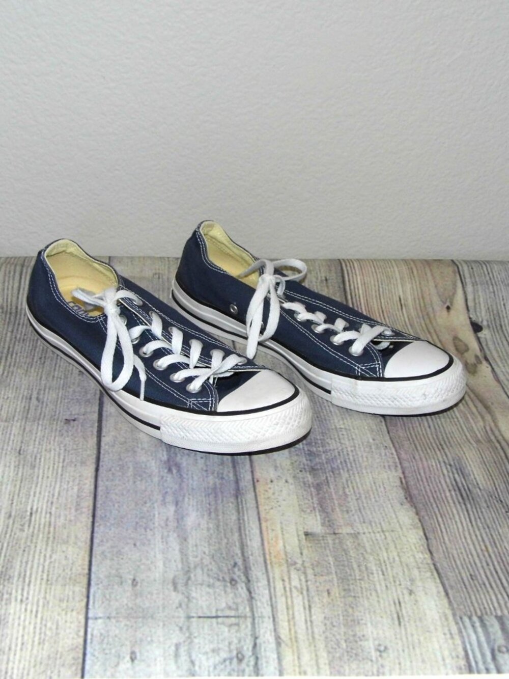 CONVERSE Chuck Taylor All Star OX Navy Blue Sneakers Womens Size 8.5